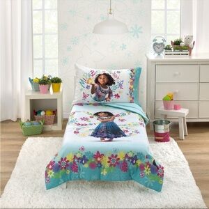Disney Encanto Floral Bedding Set - Turquoise and Pink